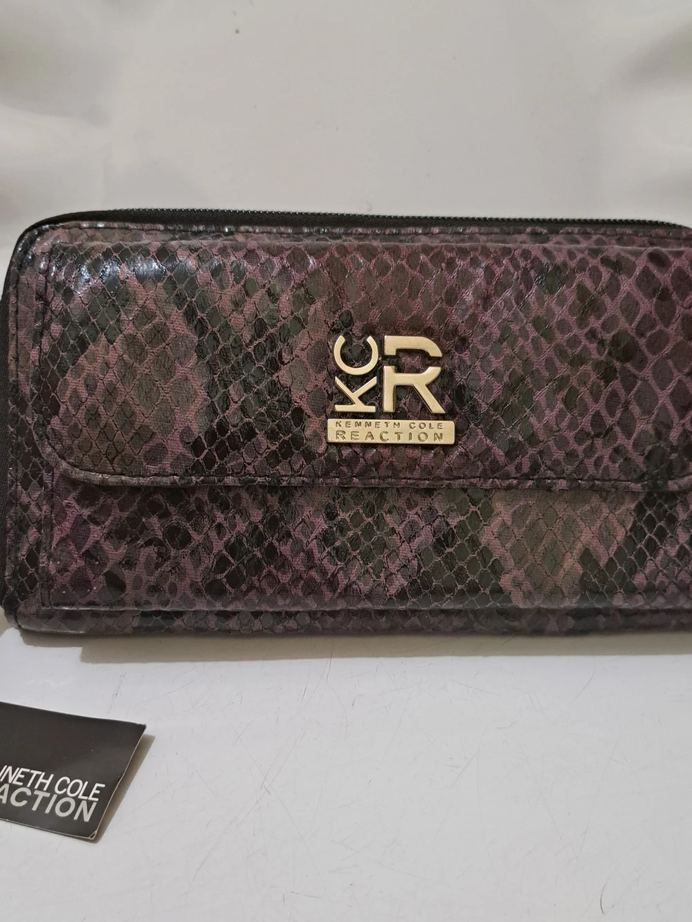 Kenneth Cole Reaction Snakeskin Print Wallet